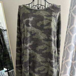 American Eagle Camo Soft & Sexy Pullover Tunic